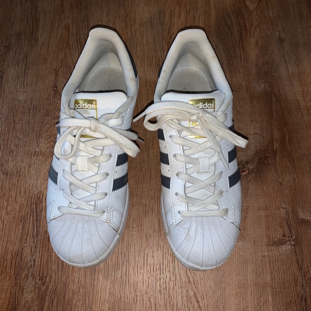 Adidas Superstars Dark Grey stripe